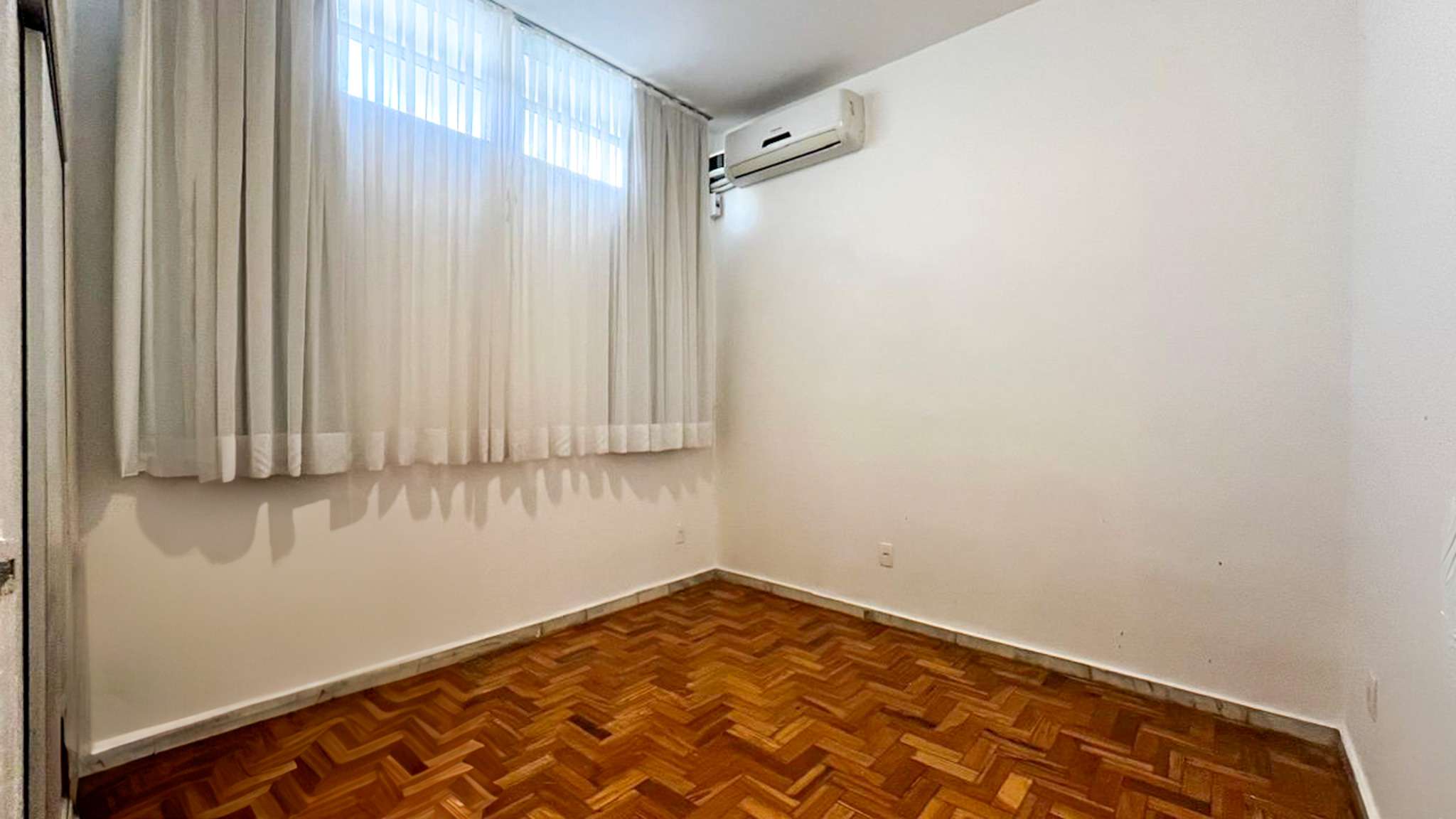 Imagem da propriedade MC3201 34